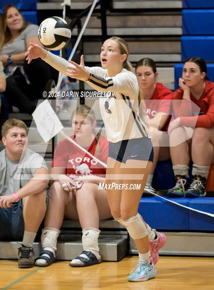 Thumbnail 2 in Desert Vista vs. Mesa (Westwood Tournament) photogallery.