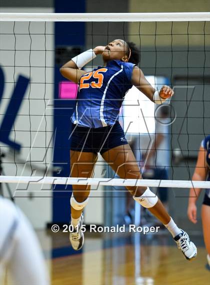 Thumbnail 3 in Skyline @ Sachse photogallery.