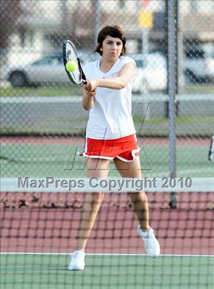 Thumbnail 3 in Oak Harbor @ Marysville-Pilchuck photogallery.
