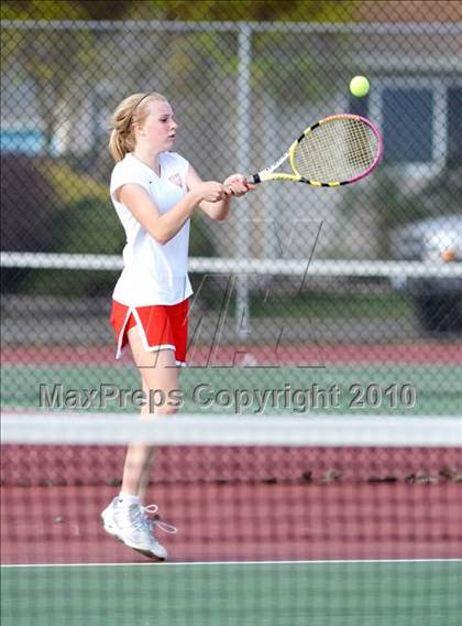 Thumbnail 3 in Oak Harbor @ Marysville-Pilchuck photogallery.
