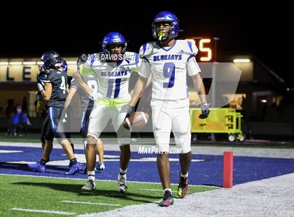 Thumbnail 3 in Raytown @ Grain Valley (MSHSAA Class 5 District 7 Championship) photogallery.