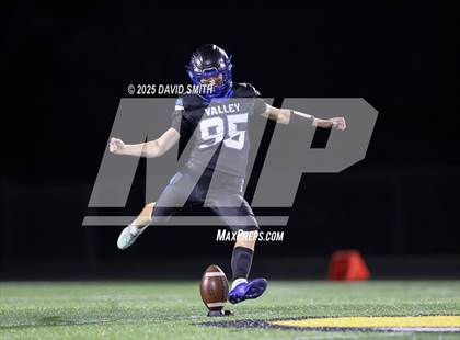 Thumbnail 2 in Raytown @ Grain Valley (MSHSAA Class 5 District 7 Championship) photogallery.