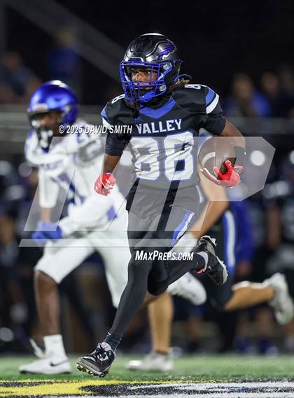 Thumbnail 3 in Raytown @ Grain Valley (MSHSAA Class 5 District 7 Championship) photogallery.