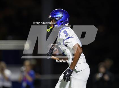 Thumbnail 3 in Raytown @ Grain Valley (MSHSAA Class 5 District 7 Championship) photogallery.