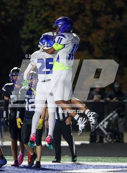 Thumbnail 1 in Raytown @ Grain Valley (MSHSAA Class 5 District 7 Championship) photogallery.