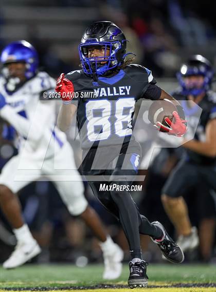 Thumbnail 1 in Raytown @ Grain Valley (MSHSAA Class 5 District 7 Championship) photogallery.