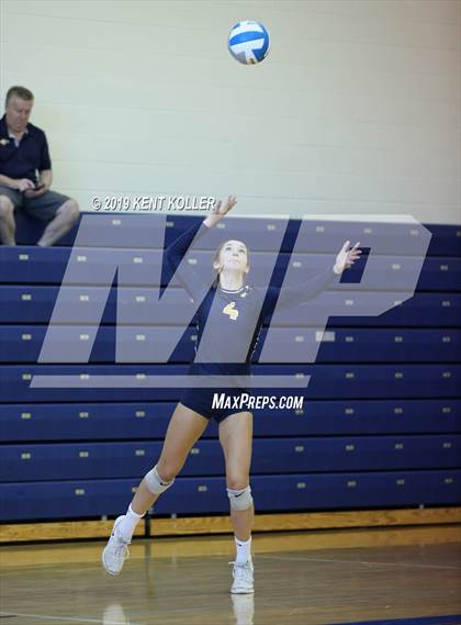 Thumbnail 1 in Clarkston vs. Utica Eisenhower (Detroit Country Day) photogallery.