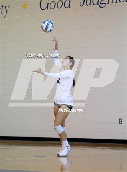Thumbnail 1 in Clarkston vs. Utica Eisenhower (Detroit Country Day) photogallery.