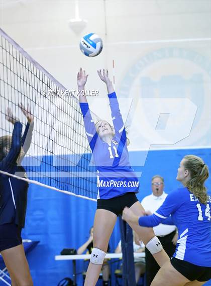 Thumbnail 3 in Clarkston vs. Utica Eisenhower (Detroit Country Day) photogallery.
