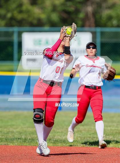 Thumbnail 1 in Liberty @ Snohomish (WIAA 3A Semi Final) photogallery.