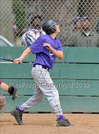 Thumbnail 1 in Florin vs. Sacramento (Land Park Easter Tournament) photogallery.