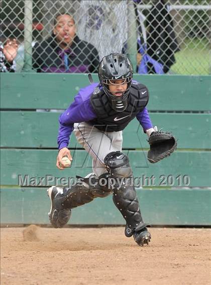 Thumbnail 3 in Florin vs. Sacramento (Land Park Easter Tournament) photogallery.