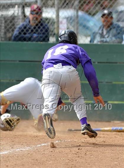 Thumbnail 2 in Florin vs. Sacramento (Land Park Easter Tournament) photogallery.