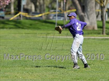 Thumbnail 2 in Florin vs. Sacramento (Land Park Easter Tournament) photogallery.