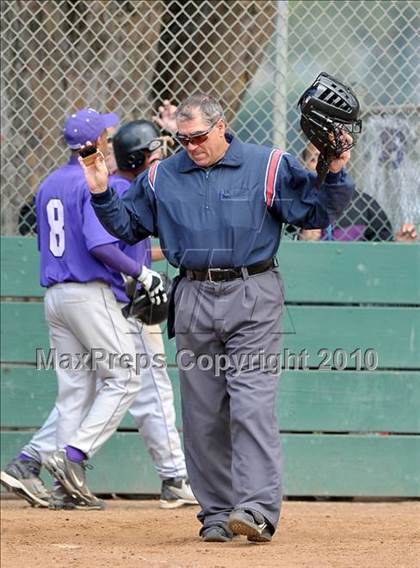Thumbnail 1 in Florin vs. Sacramento (Land Park Easter Tournament) photogallery.