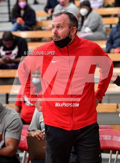 Thumbnail 1 in Aliso Niguel vs. Mater Dei photogallery.