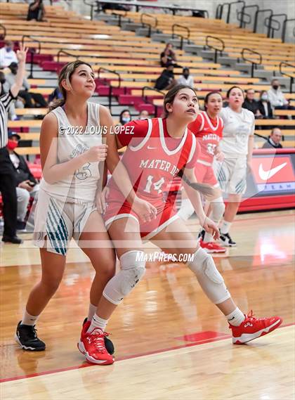 Thumbnail 1 in Aliso Niguel vs. Mater Dei photogallery.