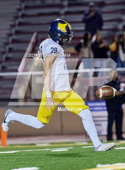 Thumbnail 1 in Oak Ridge vs. Folsom (CIF SJS D1 Final) photogallery.