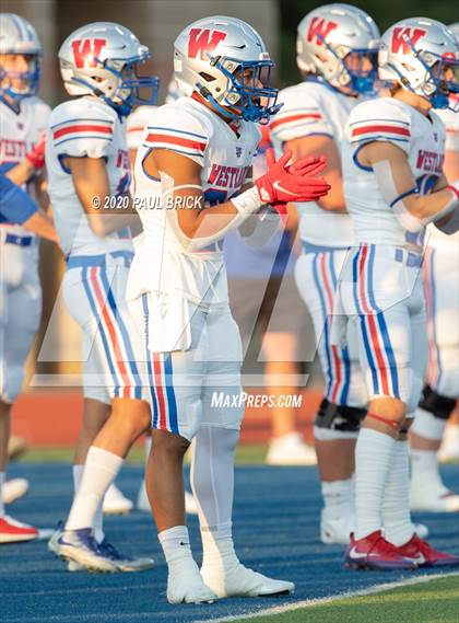 Thumbnail 1 in Westlake vs Waco Midway photogallery.
