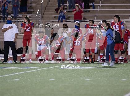 Thumbnail 3 in Westlake vs Waco Midway photogallery.