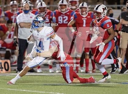 Thumbnail 2 in Westlake vs Waco Midway photogallery.