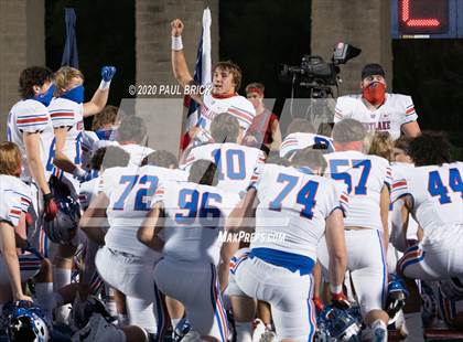 Thumbnail 3 in Westlake vs Waco Midway photogallery.