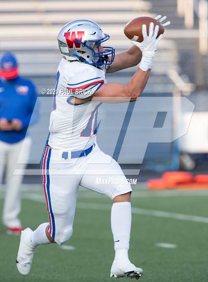 Thumbnail 2 in Westlake vs Waco Midway photogallery.