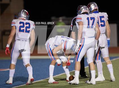 Thumbnail 3 in Westlake vs Waco Midway photogallery.