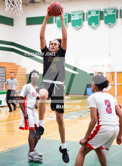 Thumbnail 1 in Peoria vs. Moon Valley (Sunnyslope Hoopsgiving Tournament)  photogallery.