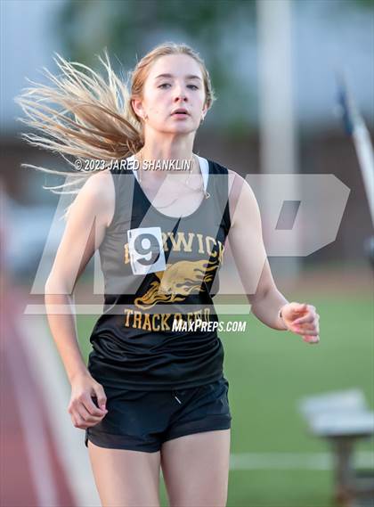 Thumbnail 2 in LHSAA District 8-3A(District Track Meet) photogallery.