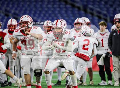 Thumbnail 2 in Cohasset vs Amesbury (MIAA Division 7 Final) photogallery.
