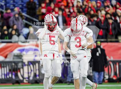Thumbnail 3 in Cohasset vs Amesbury (MIAA Division 7 Final) photogallery.