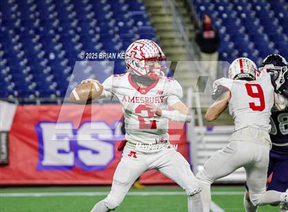 Thumbnail 2 in Cohasset vs Amesbury (MIAA Division 7 Final) photogallery.