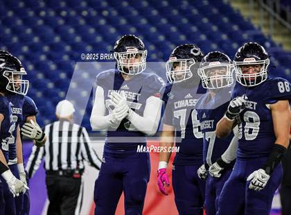 Thumbnail 2 in Cohasset vs Amesbury (MIAA Division 7 Final) photogallery.