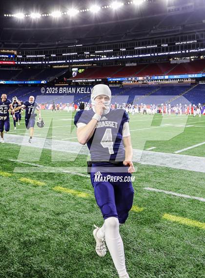 Thumbnail 2 in Cohasset vs Amesbury (MIAA Division 7 Final) photogallery.