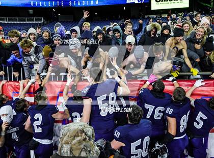 Thumbnail 2 in Cohasset vs Amesbury (MIAA Division 7 Final) photogallery.