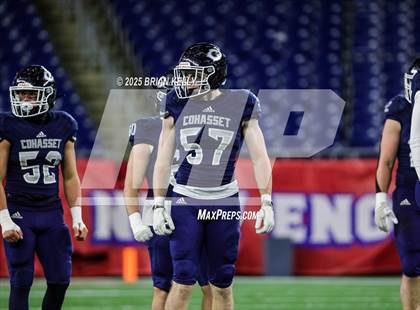 Thumbnail 3 in Cohasset vs Amesbury (MIAA Division 7 Final) photogallery.