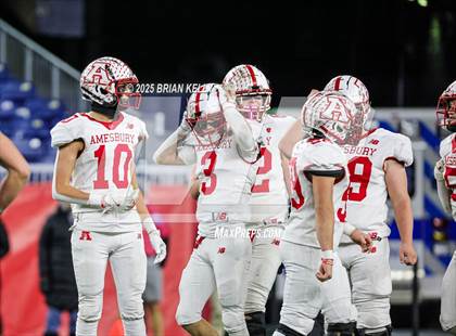 Thumbnail 1 in Cohasset vs Amesbury (MIAA Division 7 Final) photogallery.