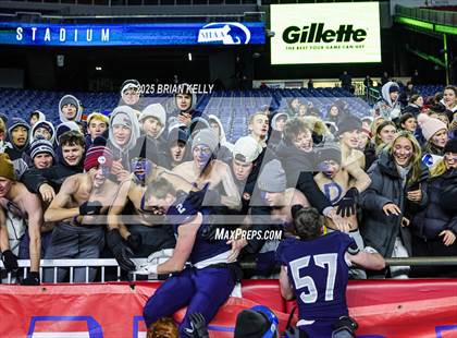 Thumbnail 2 in Cohasset vs Amesbury (MIAA Division 7 Final) photogallery.