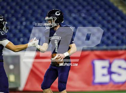 Thumbnail 3 in Cohasset vs Amesbury (MIAA Division 7 Final) photogallery.