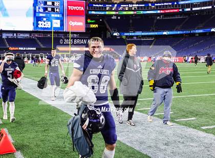 Thumbnail 2 in Cohasset vs Amesbury (MIAA Division 7 Final) photogallery.