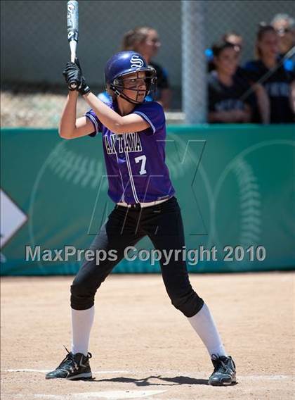 Thumbnail 3 in Santana vs University City (CIF SDS D3 Final) photogallery.