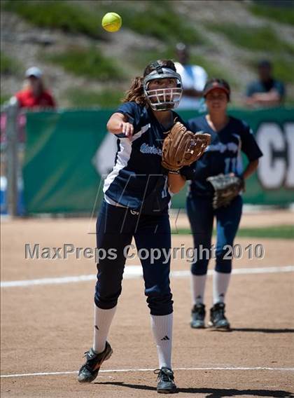 Thumbnail 2 in Santana vs University City (CIF SDS D3 Final) photogallery.