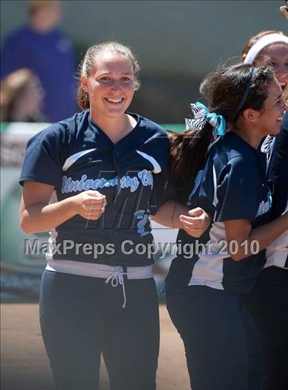 Thumbnail 2 in Santana vs University City (CIF SDS D3 Final) photogallery.