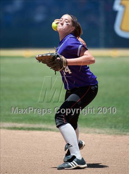 Thumbnail 3 in Santana vs University City (CIF SDS D3 Final) photogallery.