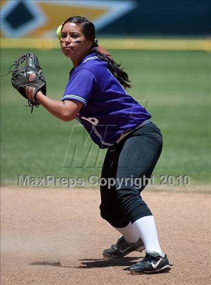 Thumbnail 2 in Santana vs University City (CIF SDS D3 Final) photogallery.