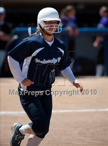 Thumbnail 3 in Santana vs University City (CIF SDS D3 Final) photogallery.