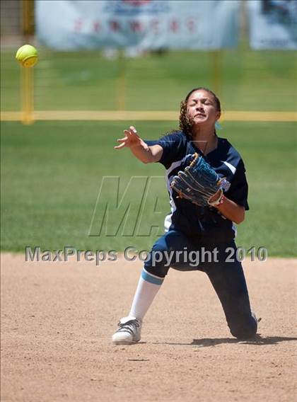 Thumbnail 3 in Santana vs University City (CIF SDS D3 Final) photogallery.