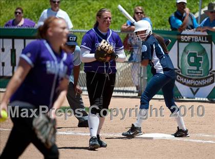 Thumbnail 2 in Santana vs University City (CIF SDS D3 Final) photogallery.