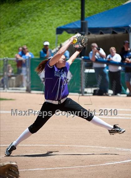 Thumbnail 1 in Santana vs University City (CIF SDS D3 Final) photogallery.
